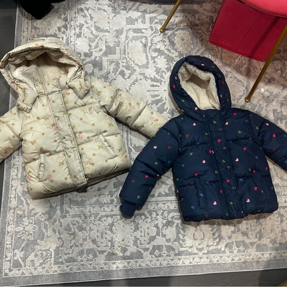 GAP Kids Puffers - Cream and Navy